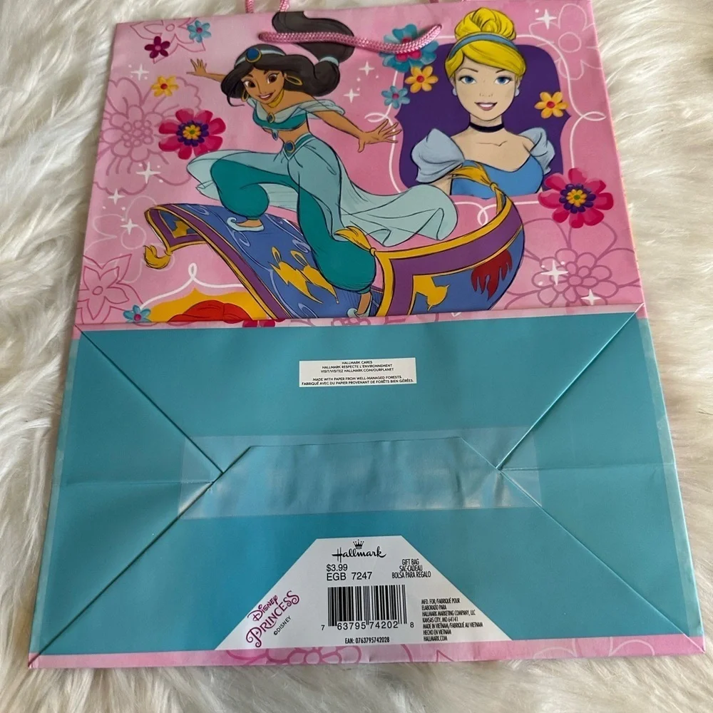 🩵5/$8 Disney Princess Pink and Blue gift bag